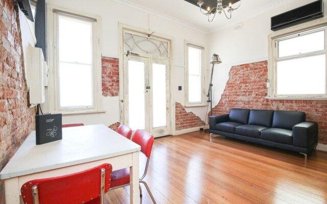 Indulge Apartments -The Urban Collection