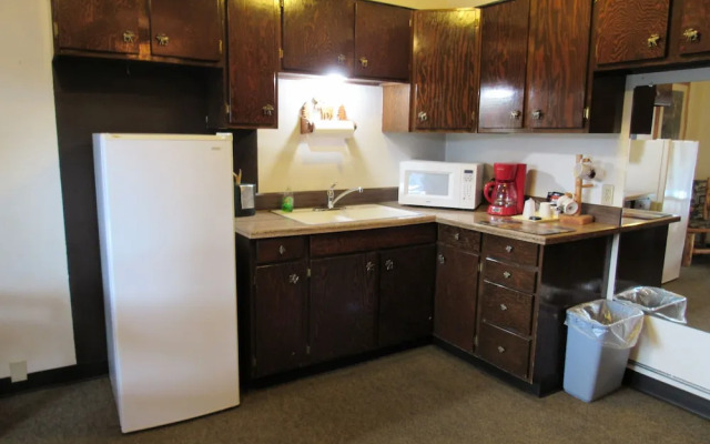 The Woodsman Country Lodge