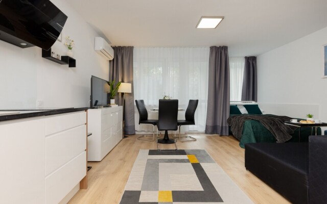 Studio Metro Pole Mokotowskie by Renters