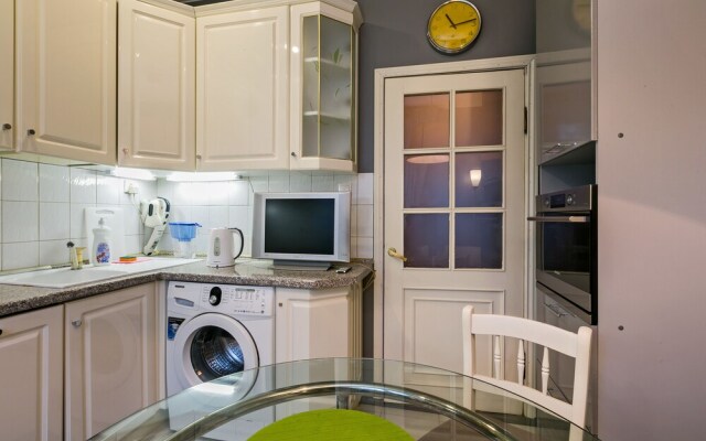 MaxRealty24 Черняховского, 3