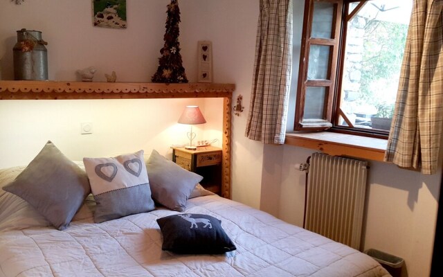 Apartment With 2 Bedrooms in Montrigon, With Wonderful Mountain View,