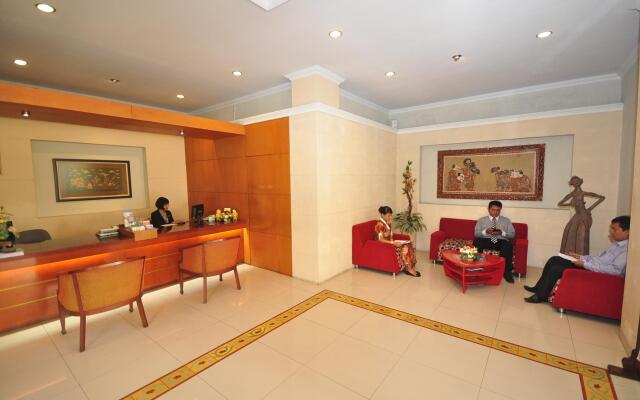 Cakra Kembang Hotel