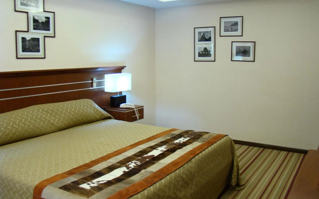 Hotel Orly