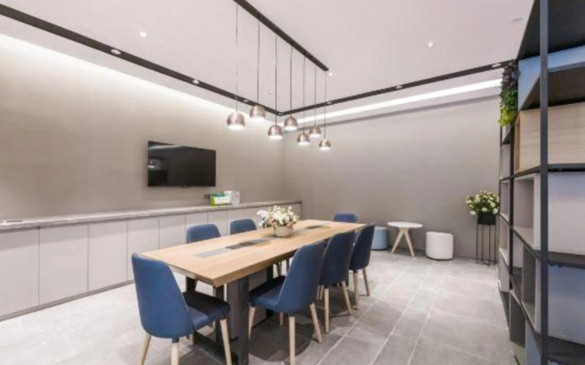 Homeinn · neo (Weihai International Coastal Baths Huoju 8th Street)