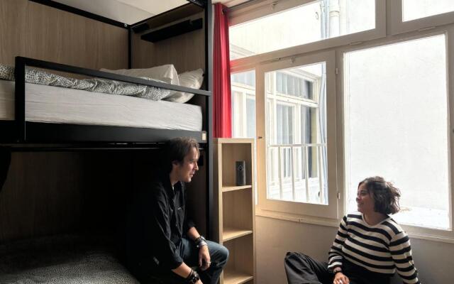 Onefam Les Corts Hostel