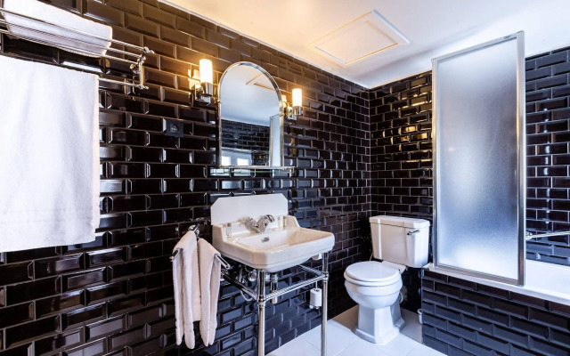 Hotel des Colonies Brussels by Mercure