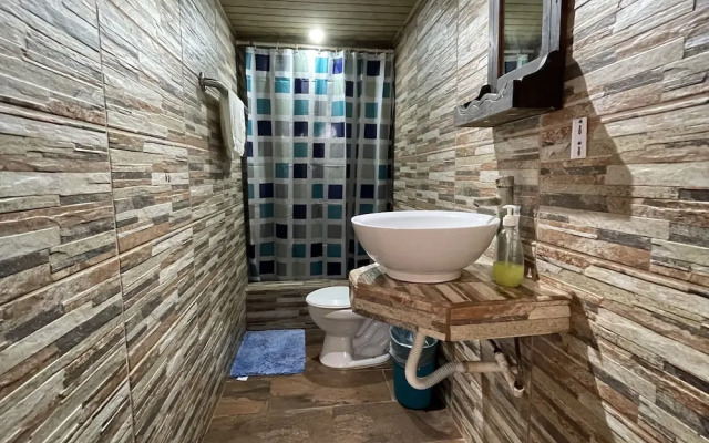 Johnny's Place Hotel