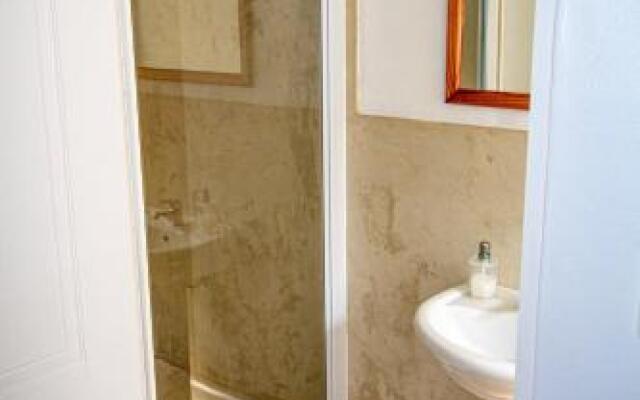 Roosmarijn Guest House