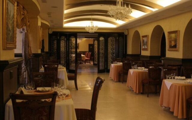 Merey Hotel