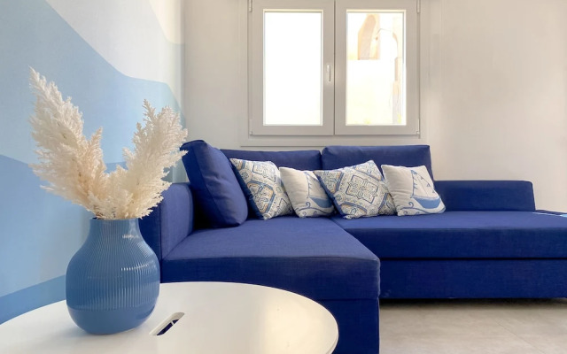 Phaedrus Living Napa Blue Luxury Flat