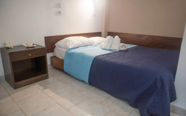 Antonios Hotel