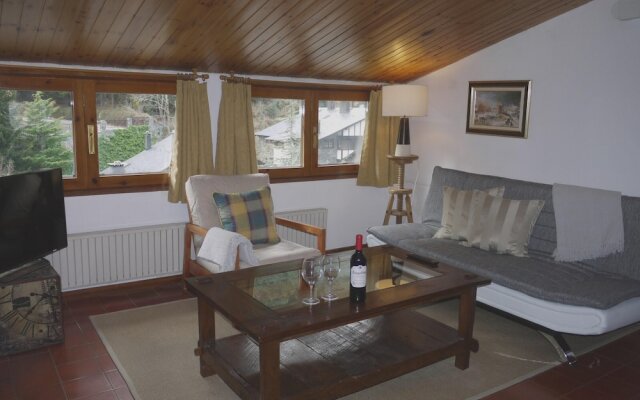 Apartment With 2 Bedrooms in Arinsal, With Wonderful Mountain View and Wifi