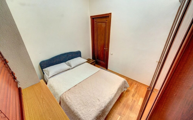 LUX Apartments Shelkovichnaya