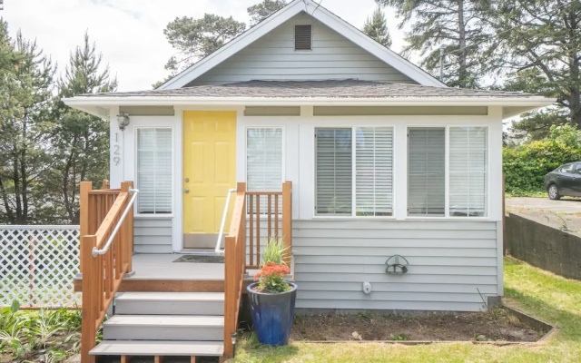 Seaside Prom 2 Bedrooms 2 Bathrooms Home