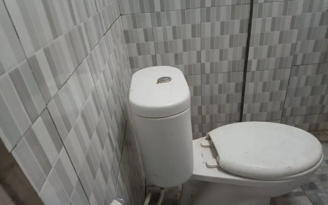 Hotel O Penginapan Annisya Near SMA Negeri 2 Mataram