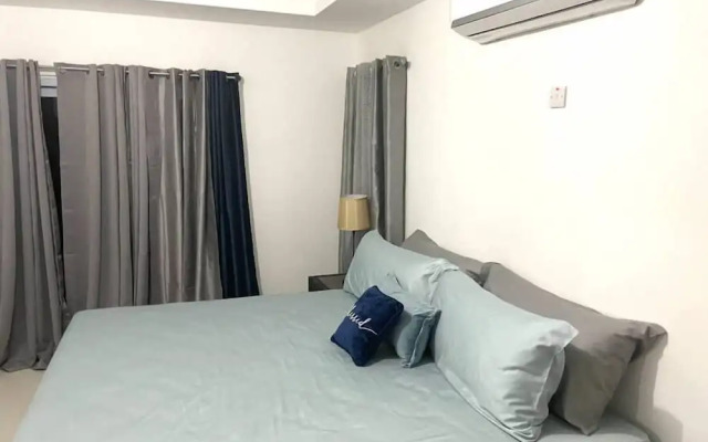 Modern Luxury 1BR Condo in Kingston