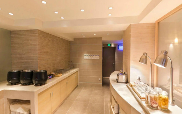 JI Hotel Shanghai Railway Station
