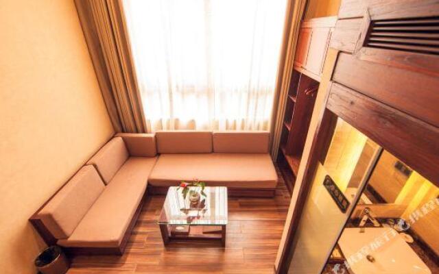 Chuanlord Holiday Hotel