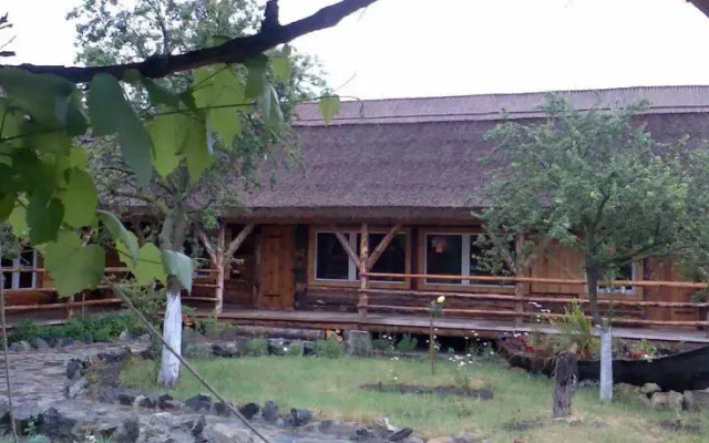 Pension Tado Letea