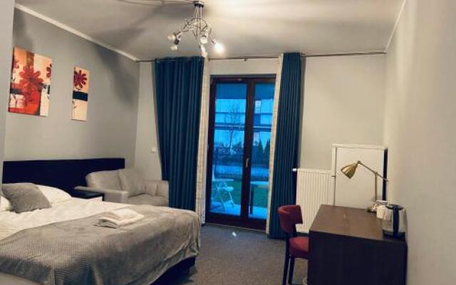 Airport Comfy Guest House