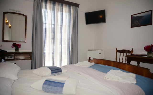 Adonis Hotel Naxos