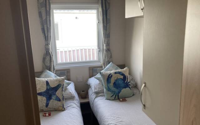 Luxury Pet Friendly Hot Tub Breaks at Tattershall