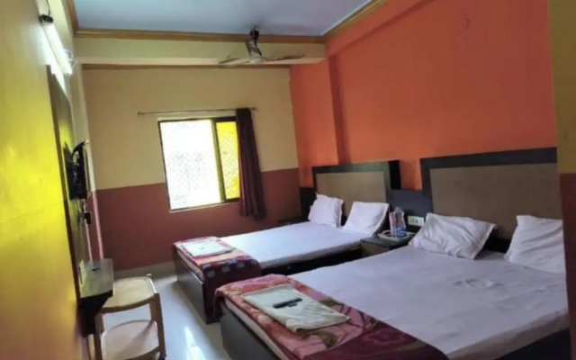 DhamStay Hotel Samrat Palace Near Beach