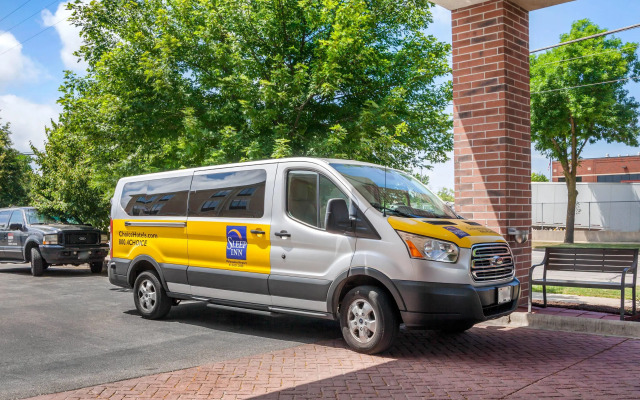 Sleep Inn & Suites Milwaukee Airport