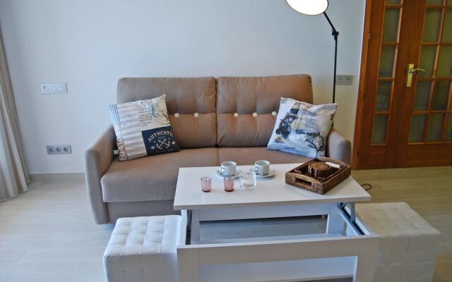 Albatros House