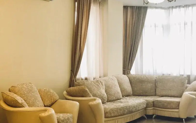 Апартаменты на площади Гагарина 6/87