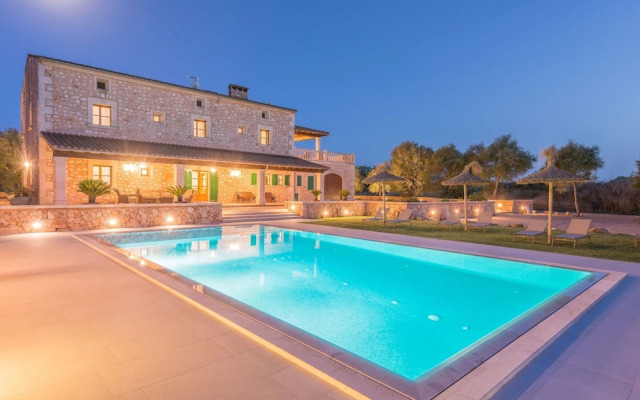 Son Fadri in Campos With 5 Bedrooms and 4 Bathrooms
