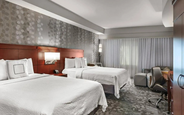 Courtyard by Marriott Tulsa Woodland Hills