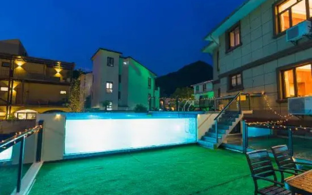 Deying Mountain House