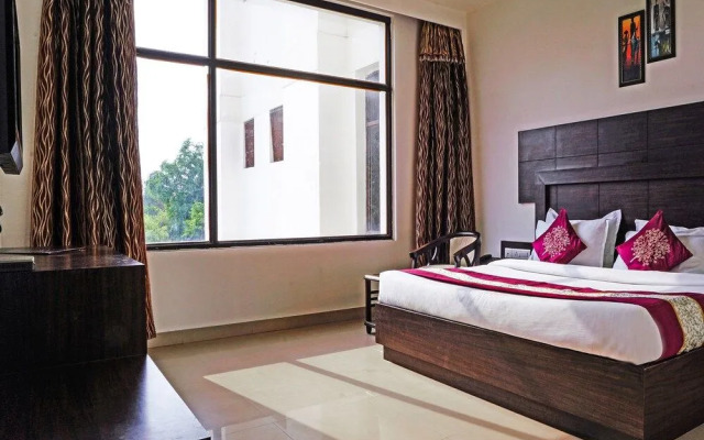 OYO 2611 Madhu Resorts