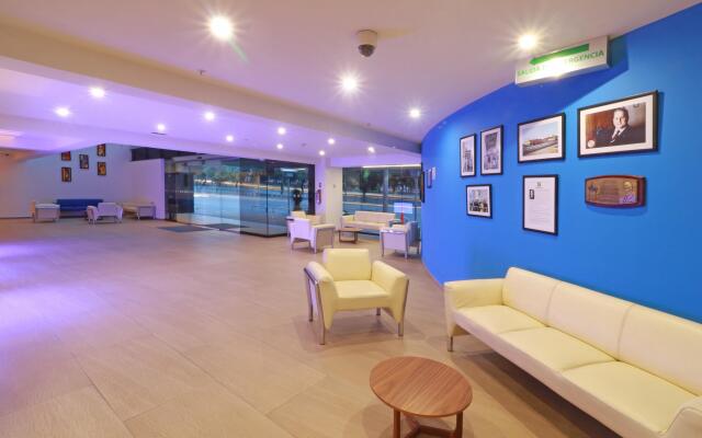 Holiday Inn Express Mexico Aeropuerto by IHG