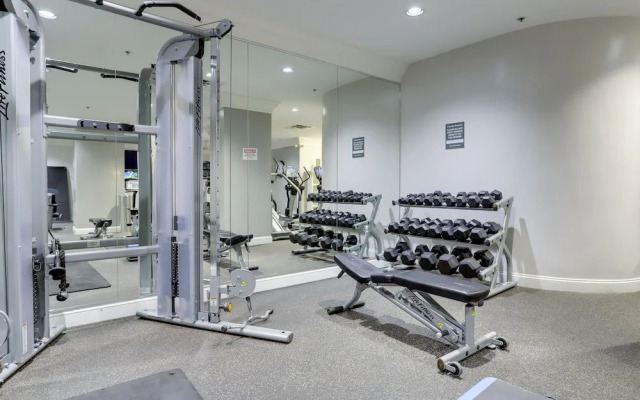 Fascinating Apt in Ballston With Gym