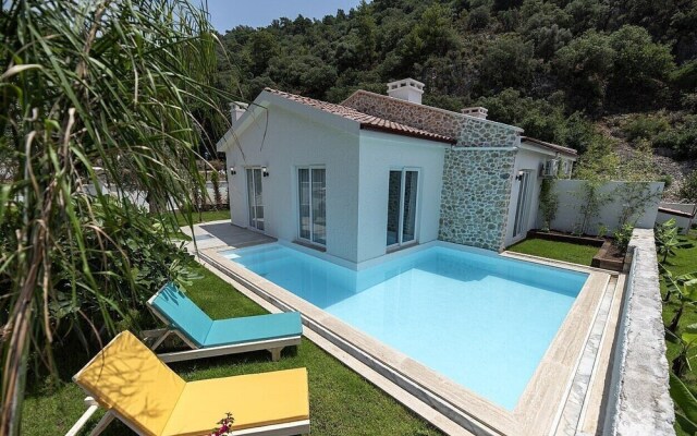 Villa Daisy 2 by Villamnet