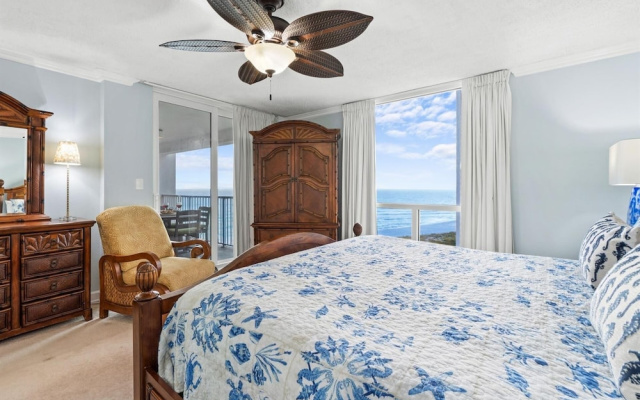 Shoreline Towers 1065 2 Bedroom Condo