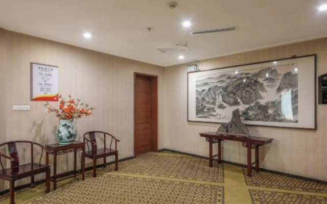 Qilin Hotel