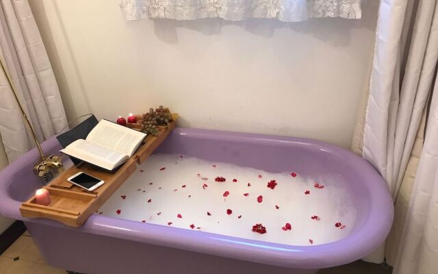 Grand Gables Inn Bed & Breakfast