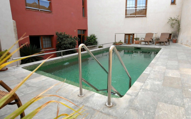 La Casa De Las Titas