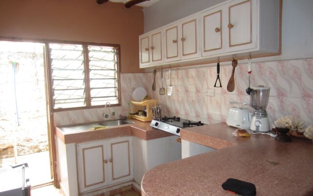Delina Cottage Diani