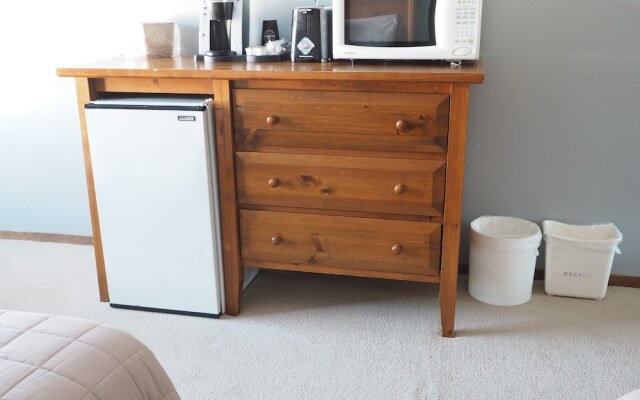 Apex Inn 201 - 1 Br Condo