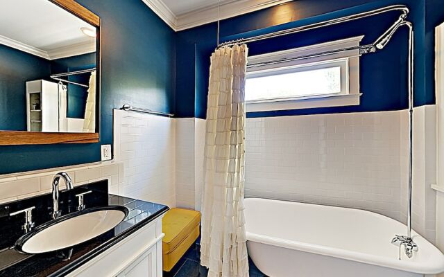 17th Street Home - 4 Br Home