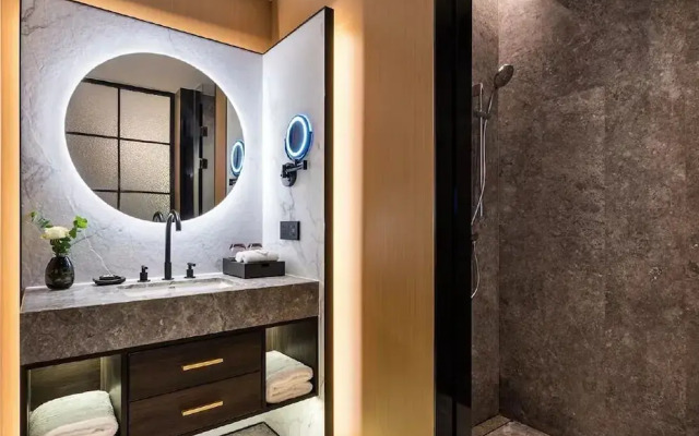 Ji Hotel (Tianjin Drum Tower)