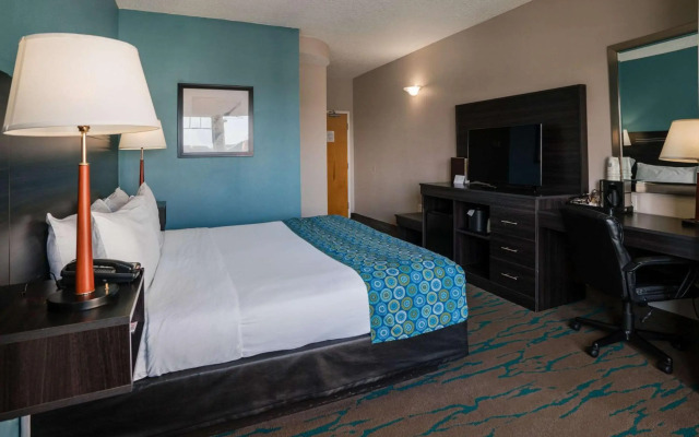 Gateway Hotel & Suites, Ascend Hotel Collection