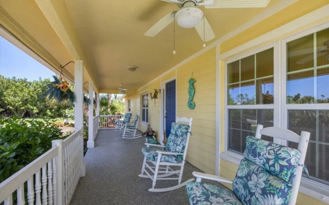 15736 Lakeland Circle