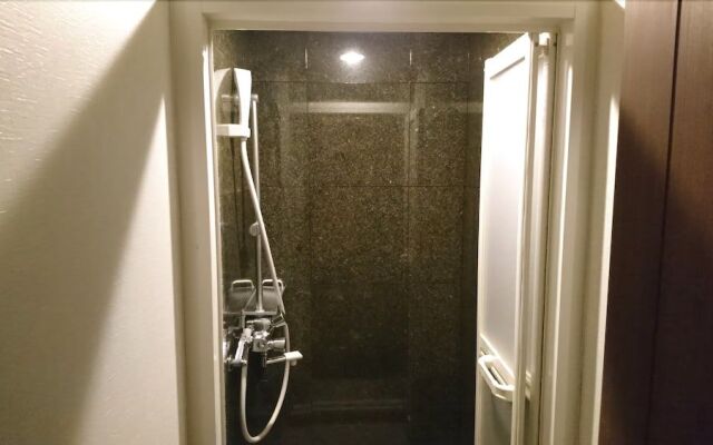 Hotel Cabin Style – Caters to Men