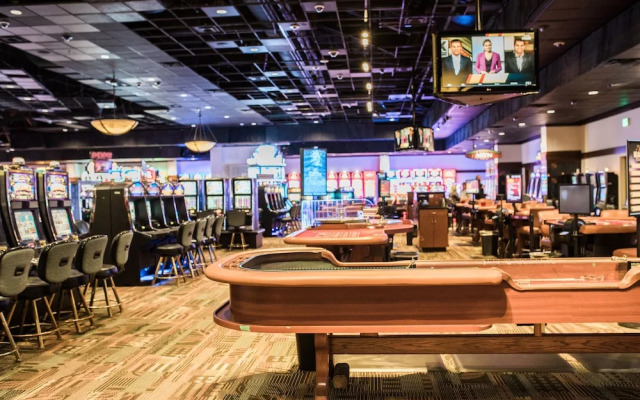 7 Cedars Hotel & Casino