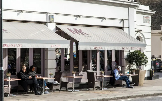 Cromwell Road II by Onefinestay